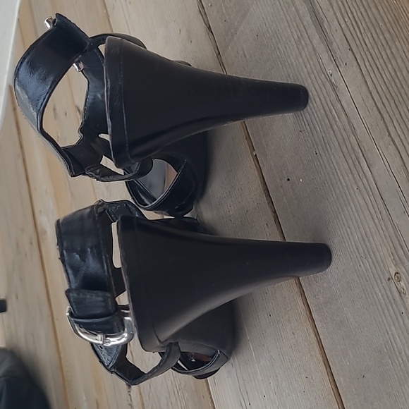 Franco Sarto strappy leather sandal - size 9 - Picture 5 of 7